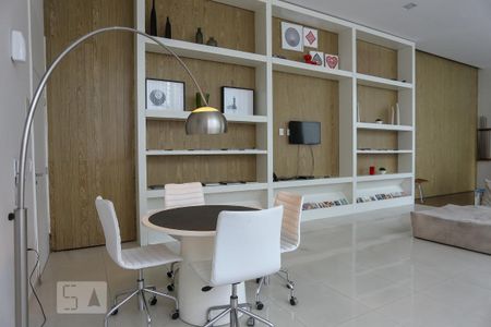 Apartamento para alugar com 47m², 1 quarto e 1 vaga Apartamento para alugar com 47m², 1 quarto e 1 vagaSalão de Jogos