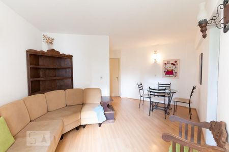 Sala de apartamento para alugar com 2 quartos, 45m² em Jardim Parque Morumbi, São Paulo