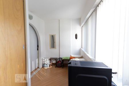 Quarto 2 de apartamento para alugar com 2 quartos, 45m² em Jardim Parque Morumbi, São Paulo