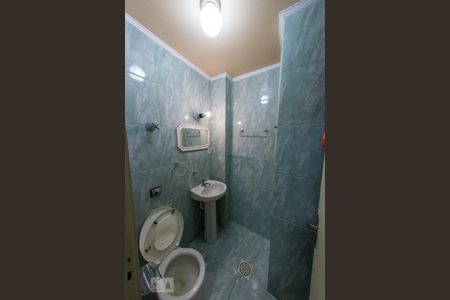 Banheiro de apartamento à venda com 1 quarto, 38m² em Centro Histórico, Porto Alegre