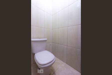 Casa à venda com 114m², 2 quartos e 2 vagasLavabo