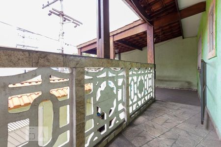 Casa à venda com 114m², 2 quartos e 2 vagasTerraço