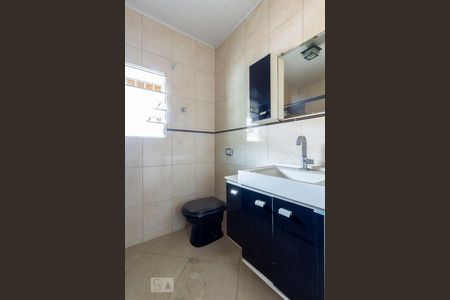 Banheiro de casa à venda com 2 quartos, 114m² em Parque Císper, São Paulo