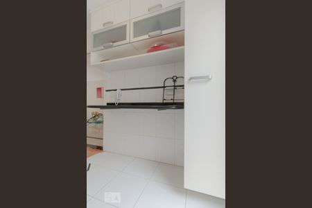Cozinha de casa de condomínio para alugar com 3 quartos, 100m² em Vila Gumercindo, São Paulo