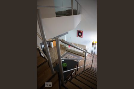 Apartamento à venda com 110m², 2 quartos e 1 vagaEscada