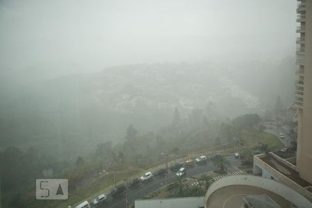 Apartamento à venda com 110m², 2 quartos e 1 vagaQuarto 1 - suíte - closet vista