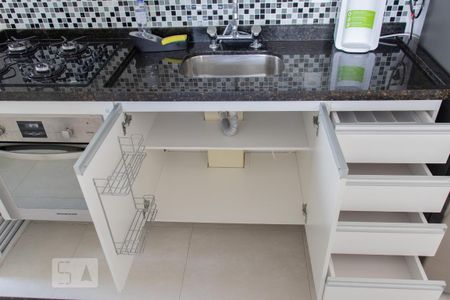 Apartamento para alugar com 47m², 1 quarto e 1 vaga Apartamento para alugar com 47m², 1 quarto e 1 vagaCozinha - Armários