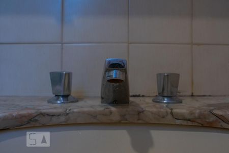 Apartamento para alugar com 225m², 4 quartos e 1 vaga Apartamento para alugar com 225m², 4 quartos e 1 vagaBanheiro do Quarto 2