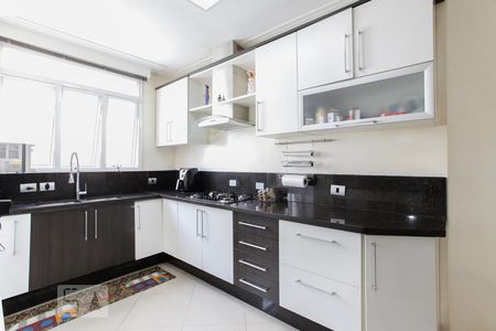 Apartamento à venda com 140m², 3 quartos e 2 vagasCozinha