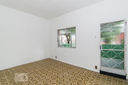 Sala de casa para alugar com 1 quarto, 65m² em Penha Circular, Rio de Janeiro