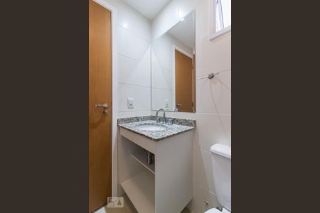 Banheiro de apartamento à venda com 1 quarto, 45m² em Sumarezinho, São Paulo