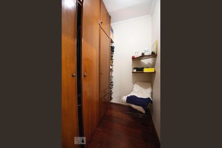 Casa à venda com 190m², 4 quartos e 3 vagascloset