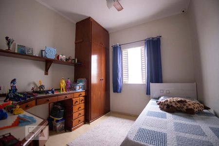 Casa à venda com 190m², 4 quartos e 3 vagasquarto 2