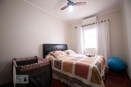 Casa à venda com 190m², 4 quartos e 3 vagassuíte