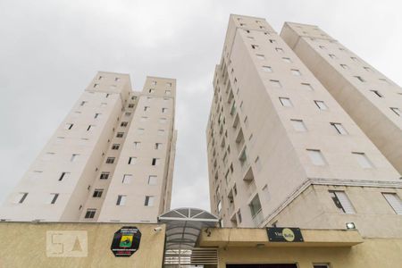 Apartamento para alugar com 64m², 3 quartos e 1 vagaFachada