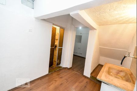 Cozinha de casa para alugar com 1 quarto, 20m² em Parque Continental I, Guarulhos