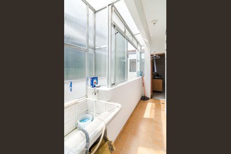 Apartamento à venda com 79m², 2 quartos e 1 vagaÁrea de Serviço