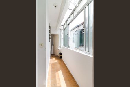 Apartamento à venda com 79m², 2 quartos e 1 vagaÁrea de Serviço