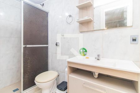 Banheiro de apartamento para alugar com 1 quarto, 50m² em Partenon, Porto Alegre