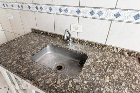 Casa para alugar com 60m², 1 quarto e sem vagaCozinha 