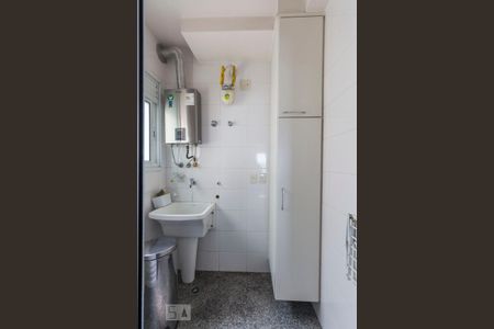 Área de Serviço de apartamento para alugar com 2 quartos, 68m² em Chácara Inglesa, São Paulo