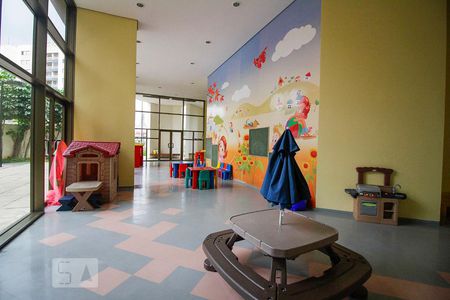 Apartamento para alugar com 105m², 3 quartos e 2 vagas Apartamento para alugar com 105m², 3 quartos e 2 vagasBrinquedoteca