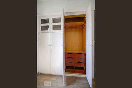 Apartamento para alugar com 105m², 3 quartos e 2 vagas Apartamento para alugar com 105m², 3 quartos e 2 vagasQuarto 2