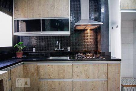 Apartamento para alugar com 105m², 3 quartos e 2 vagas Apartamento para alugar com 105m², 3 quartos e 2 vagasCozinha