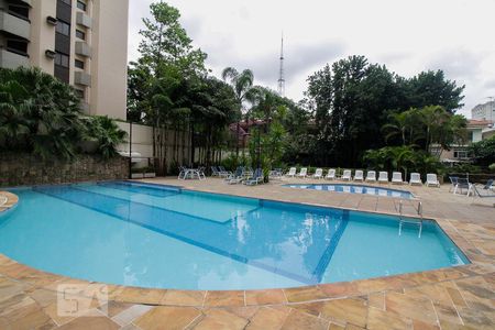 Apartamento para alugar com 105m², 3 quartos e 2 vagas Apartamento para alugar com 105m², 3 quartos e 2 vagasPiscina