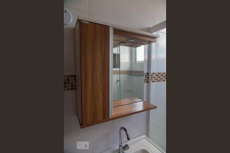 Detalhe do banheiro de apartamento para alugar com 3 quartos, 70m² em Todos Os Santos, Rio de Janeiro