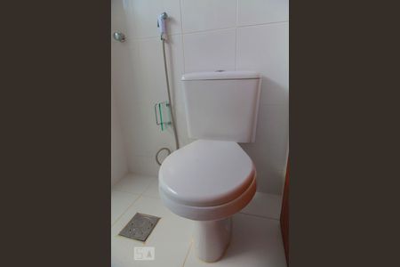 Apartamento para alugar com 70m², 3 quartos e 1 vaga Apartamento para alugar com 70m², 3 quartos e 1 vagaBanheiro vaso