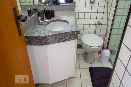 Banheiro de apartamento para alugar com 1 quarto, 45m² em Barro Preto, Belo Horizonte
