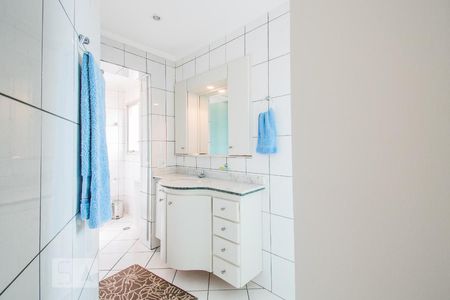 Apartamento à venda com 118m², 3 quartos e 2 vagasBanheiro da Suíte