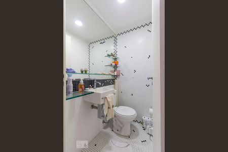 Banheiro Social de apartamento para alugar com 2 quartos, 58m² em Vila Santa Catarina, São Paulo