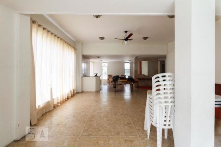 Apartamento para alugar com 75m², 2 quartos e 2 vagasSalão de festas 