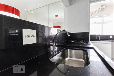 Apartamento à venda com 80m², 2 quartos e 2 vagasCozinha