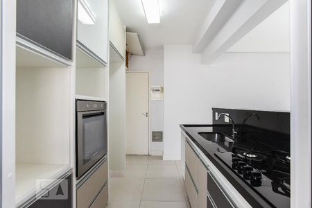 Apartamento à venda com 80m², 2 quartos e 2 vagasCozinha