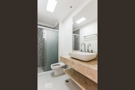Apartamento à venda com 80m², 2 quartos e 2 vagasBanheiro