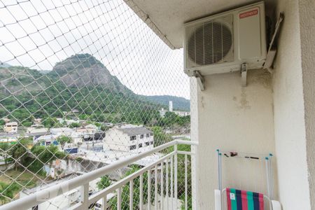 Apartamento à venda com 56m², 2 quartos e 2 vagasVaranda Sala
