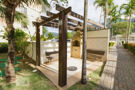 Apartamento à venda com 56m², 2 quartos e 2 vagasChurrasqueira