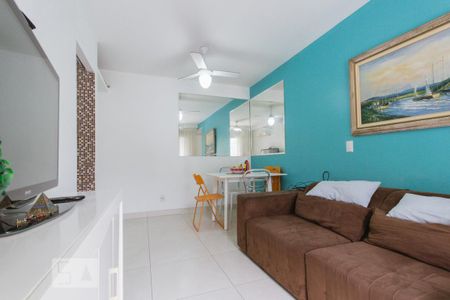 Apartamento à venda com 56m², 2 quartos e 2 vagasSala