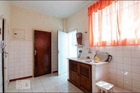 Apartamento à venda com 100m², 3 quartos e sem vagaCozinha