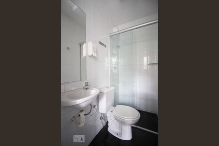 Apartamento à venda com 140m², 3 quartos e 2 vagasBanheiro de Serviço