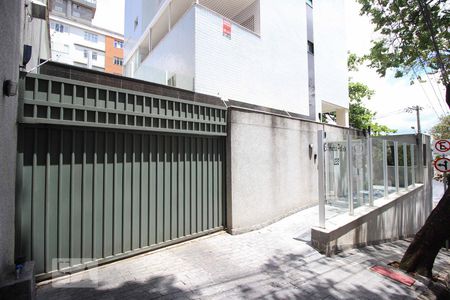 Apartamento à venda com 140m², 3 quartos e 2 vagasFachada