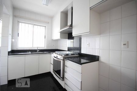 Apartamento à venda com 140m², 3 quartos e 2 vagasCozinha