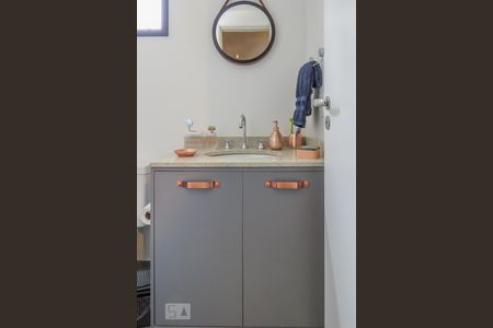 Studio para alugar com 31m², 1 quarto e 1 vaga Studio para alugar com 31m², 1 quarto e 1 vagaBanheiro