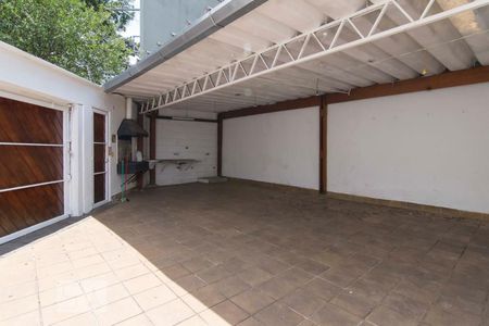 Casa à venda com 400m², 3 quartos e 4 vagasQuintal