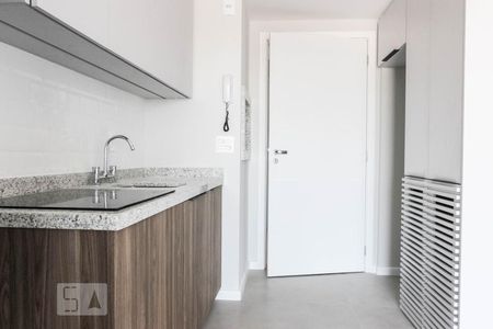 Cozinha de apartamento para alugar com 1 quarto, 42m² em São João, Porto Alegre