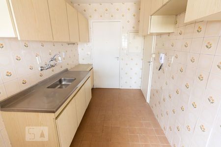 Apartamento à venda com 86m², 3 quartos e 2 vagasCozinha