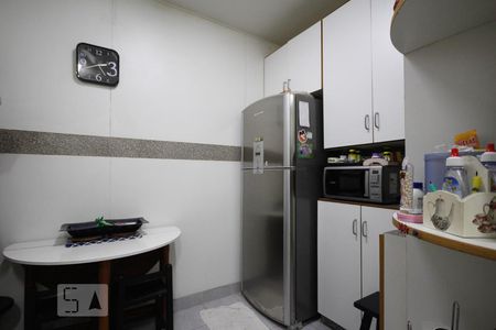 Apartamento à venda com 120m², 3 quartos e 2 vagasCozinha